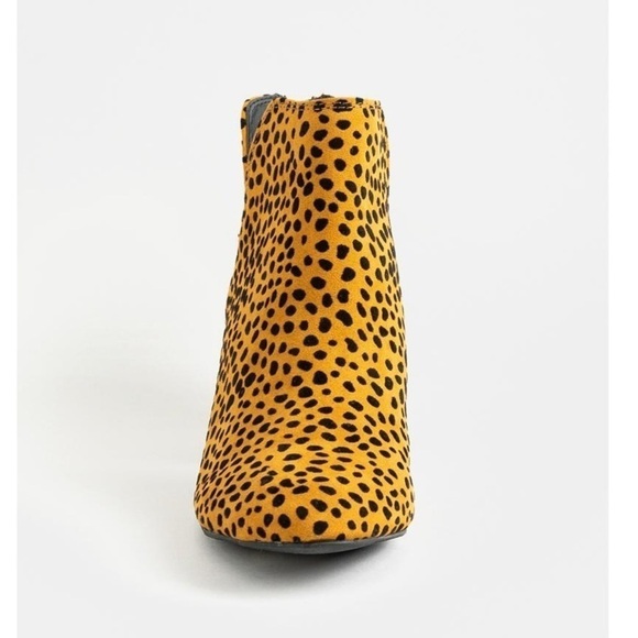 NIB Qupid Joann Low Cut Ankle Boots Leopard 8.5 - Picture 4 of 13